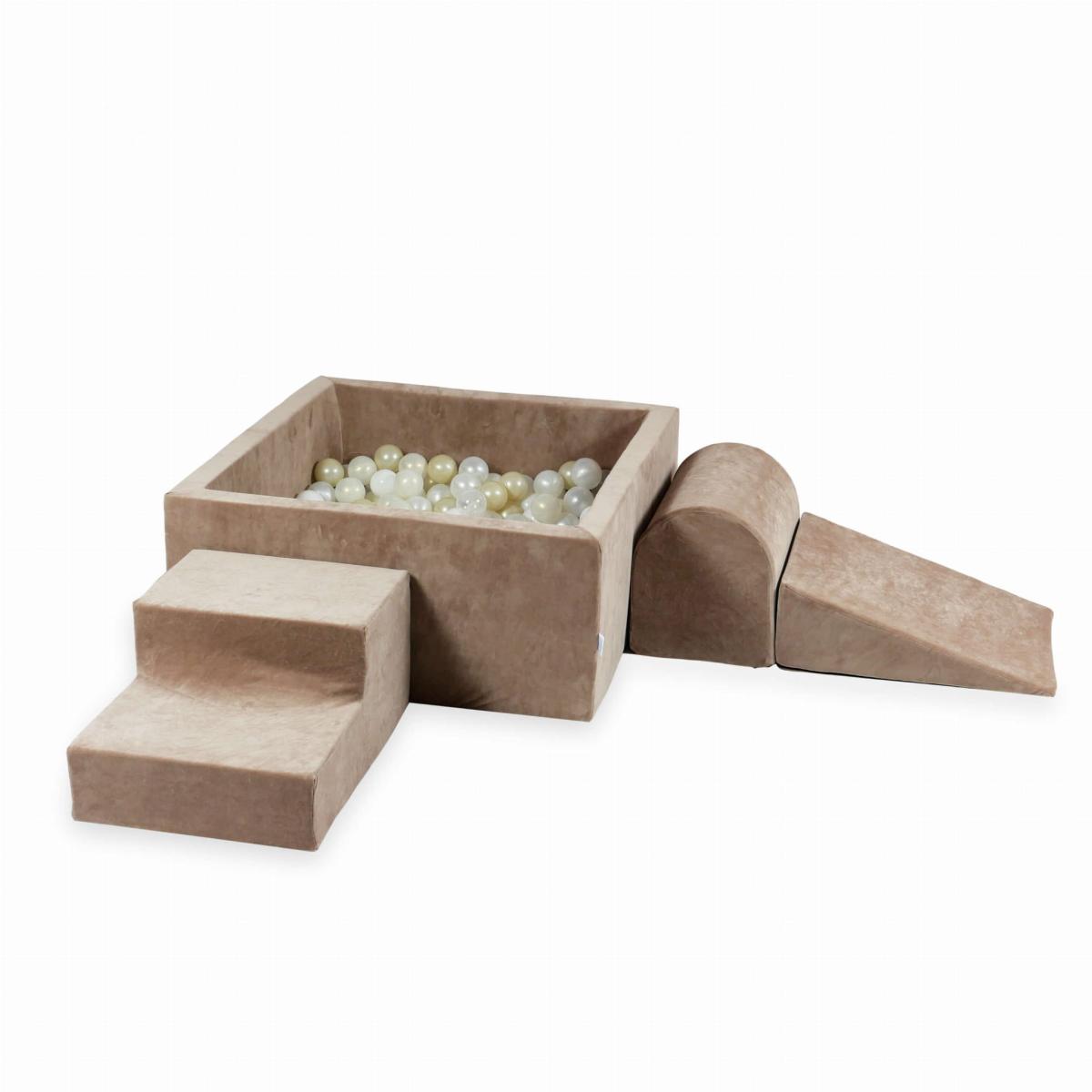 Foam play set with square ball pool