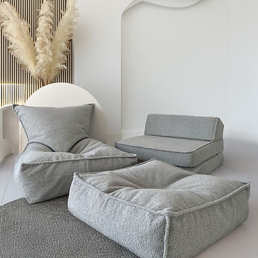 Moje. Bouclé Lounger