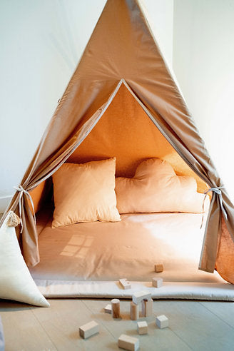 Moje. Tipi tent Caramel